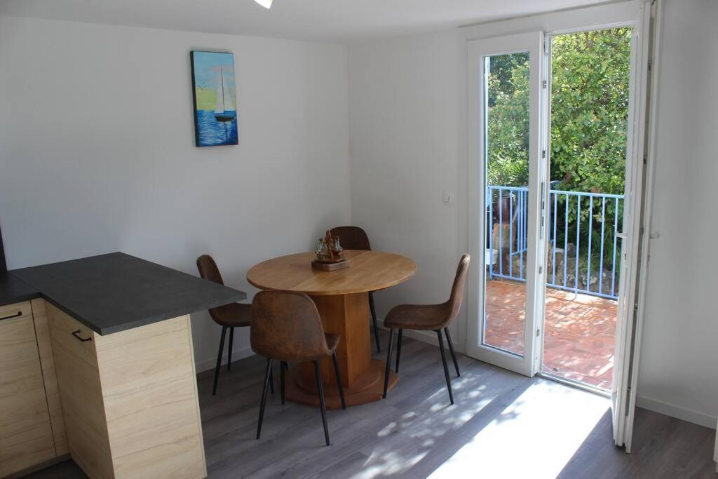 La Petite Rascasse, Appartement Avec Terrasse Ensoleillee Le Le Rayol-Canadel-sur-Mer Luaran gambar
