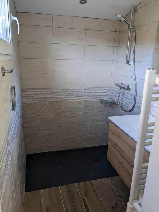 La Petite Rascasse, Appartement Avec Terrasse Ensoleillee Le Le Rayol-Canadel-sur-Mer Luaran gambar