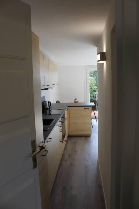 La Petite Rascasse, Appartement Avec Terrasse Ensoleillee Le Le Rayol-Canadel-sur-Mer Luaran gambar